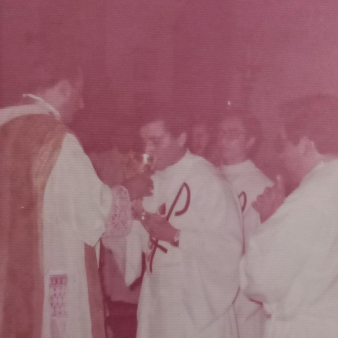 Blanco Minimalista IU Mental Salud Informativo Multipágina Instagram Publicación (1)