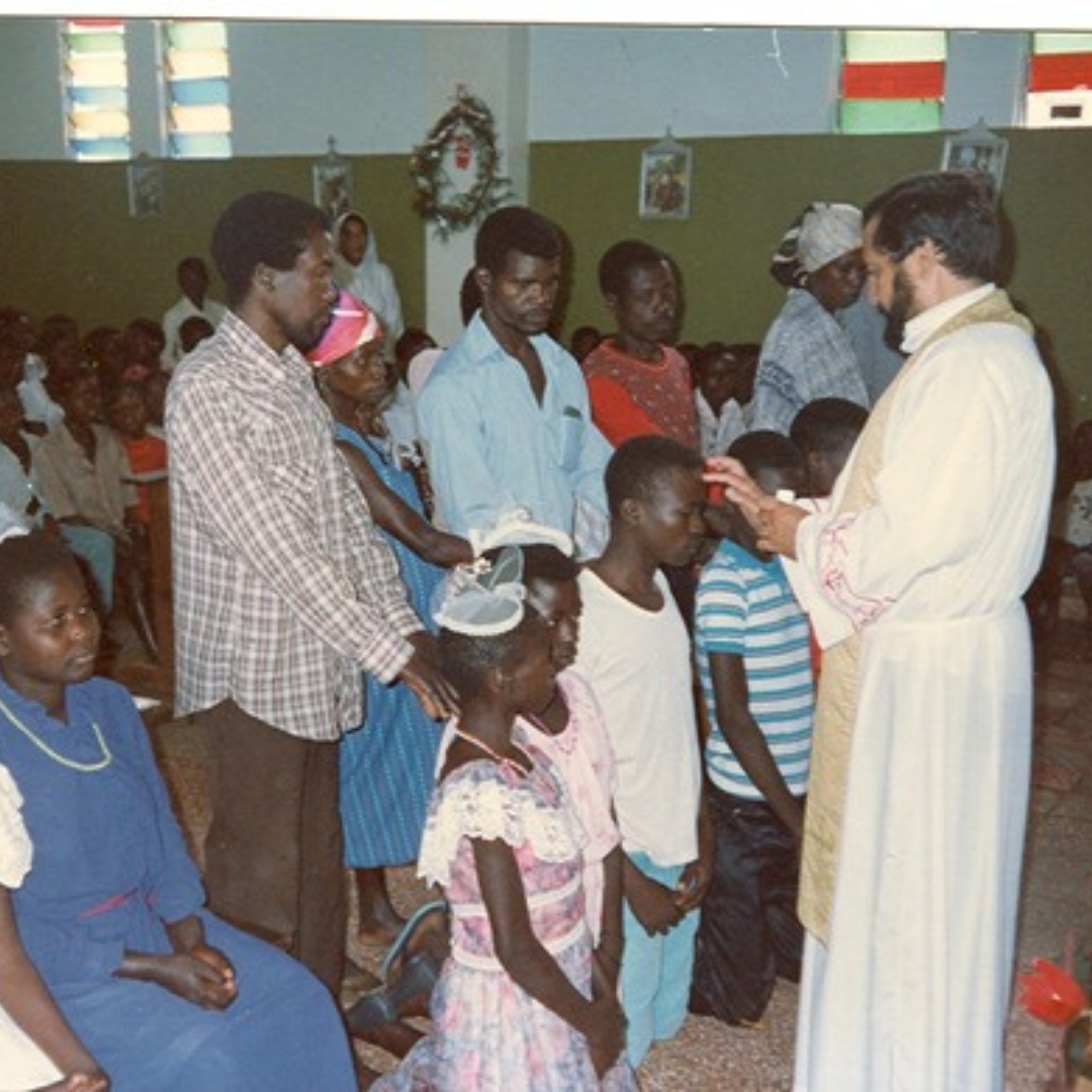 Blanco Minimalista IU Mental Salud Informativo Multipágina Instagram Publicación (2)